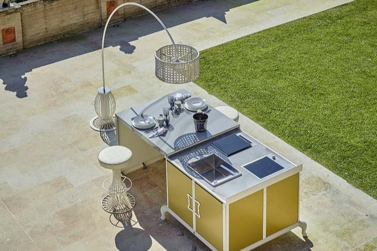 How to design a luxury outdoor kitchen light