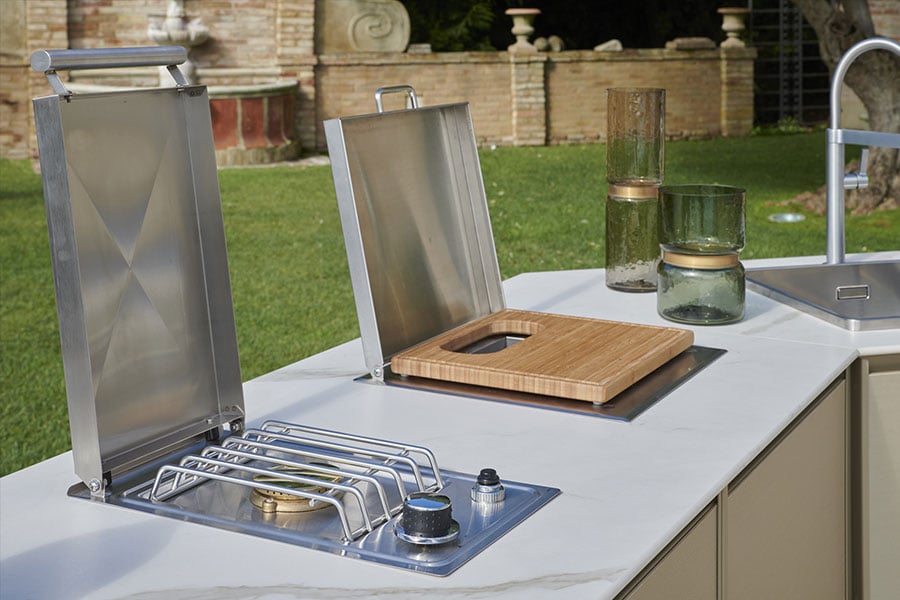 Improve an outdoor space with an outdoor kitchen island: Samuele Mazza outdoor collection 2